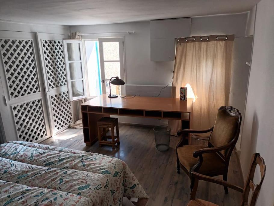 La Maison Bleue Montfort  Экстерьер фото